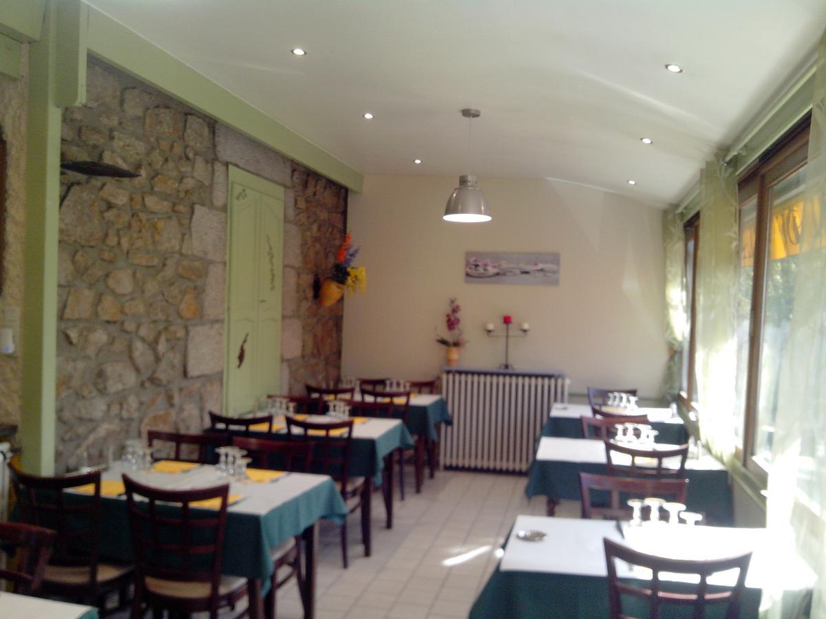 Hotel Restaurant Du Velay 르샹봉쉬르리뇽 외부 사진